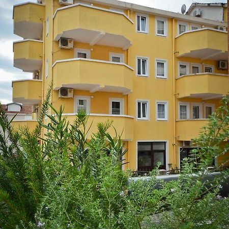 Apartmani Alexandra Будва Екстер'єр фото